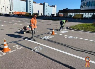 Нанесение разметки на парковке СПб