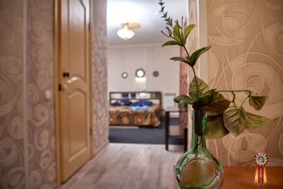 Гостиница Барнаула недалеко от остановки «Площадь Текстильщиков»